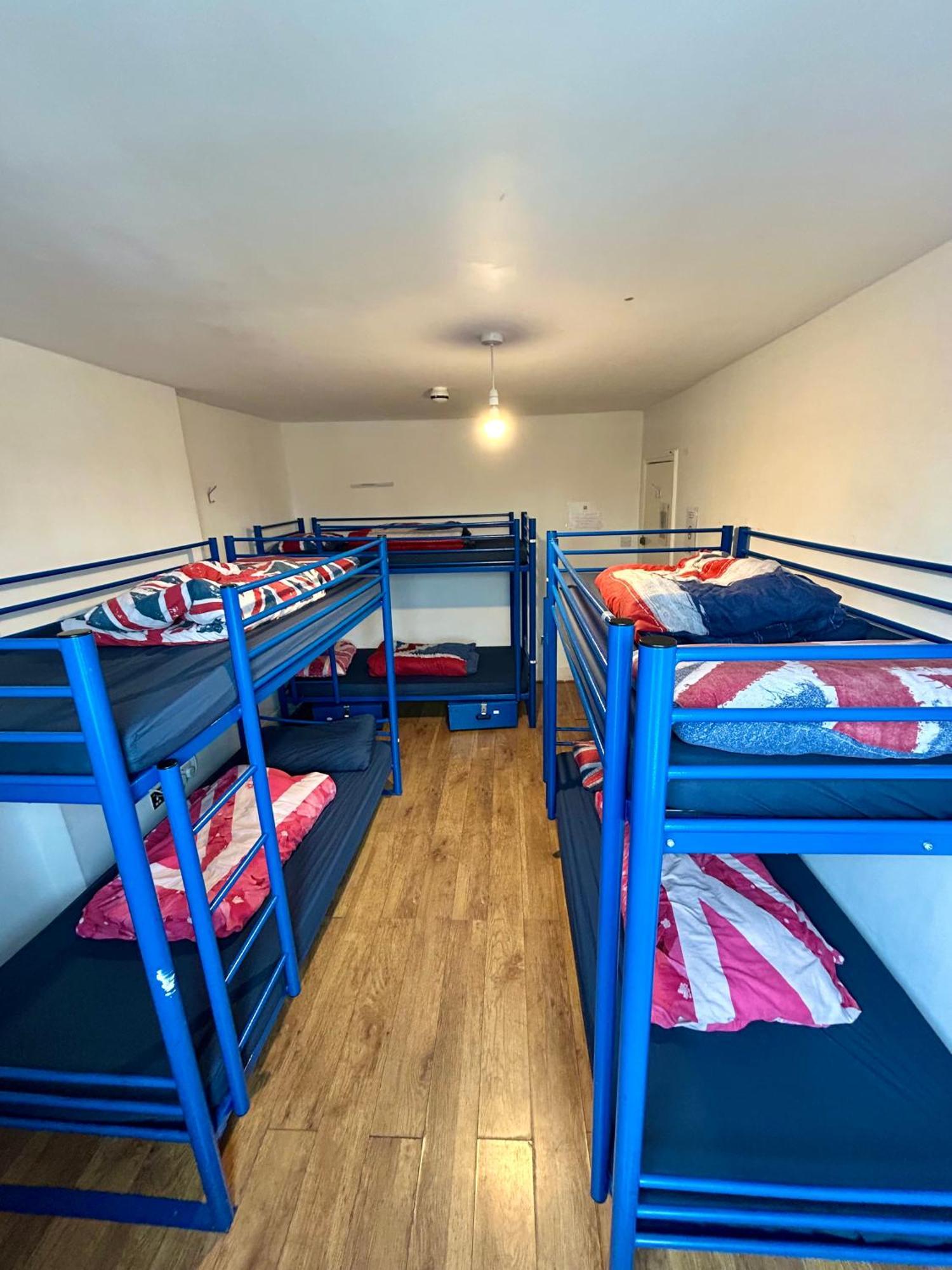 Saint James Backpackers London Exterior photo