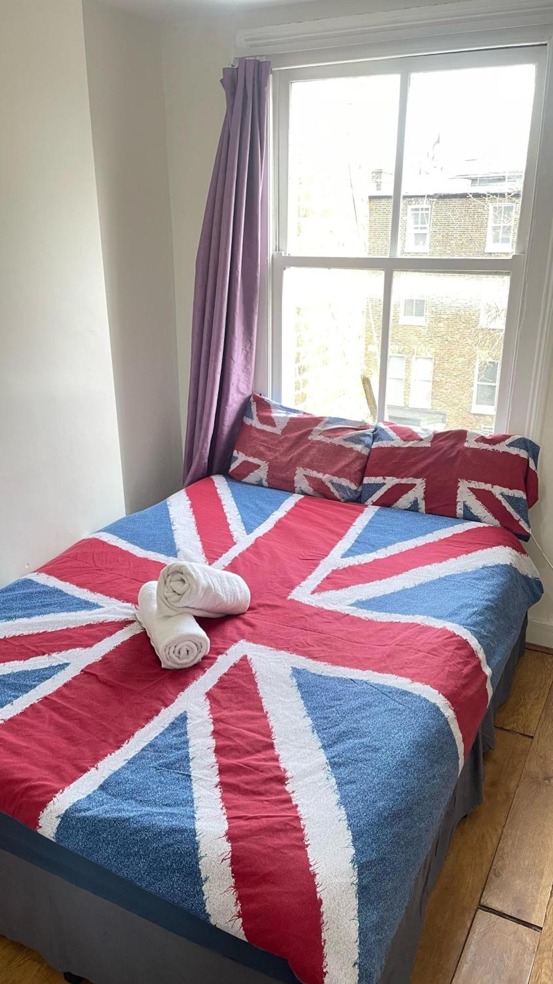 Saint James Backpackers London Exterior photo