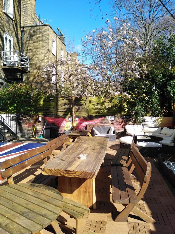 Saint James Backpackers London Exterior photo